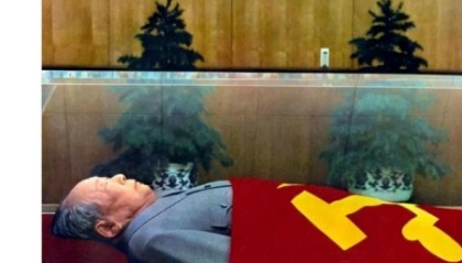 开云网页版-毛主席遗体防腐每年耗费巨资，永久保存水晶棺纯度高达99.9999%