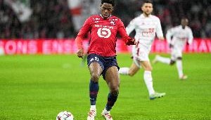 斯基拉：国米提供戴维年薪500万欧的4+1合约，那不勒斯5年+签字费