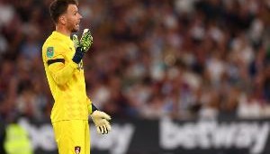 记者：博塔弗戈将零转会费签下36岁门将内托，合同期限为2年