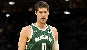 大洛：已经迫不及待想跟哈登打挡拆了 我的武器库很丰富