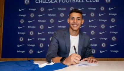 开云官网-切尔西宣布戴维德·华盛顿加盟 双方签下7+1合同