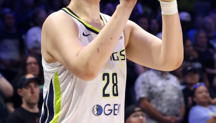 开云入口-李月汝本赛季先后效力于风暴和飞翼 共出战31场&amp;场均6分4.5板