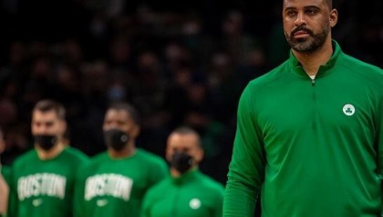 开云服务-出轨门后续！乌度卡执教生涯结束？真相仍待探索